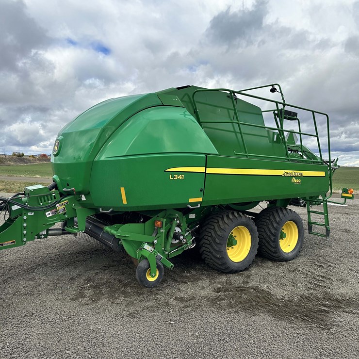2019 JOHN DEERE L341