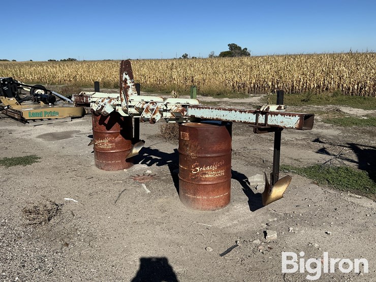 orthman-furrow-irrigation-end-digger-for-22”-rows-image-1