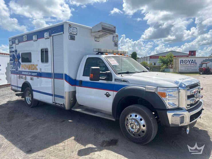 2013-ford-f550-image-2