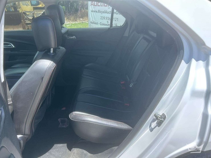 2013-chevrolet-equinox-image-18