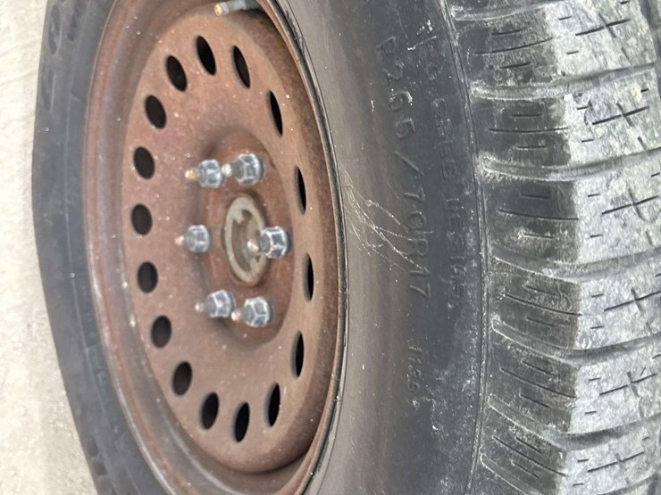 2010-chevrolet-tahoe-image-22