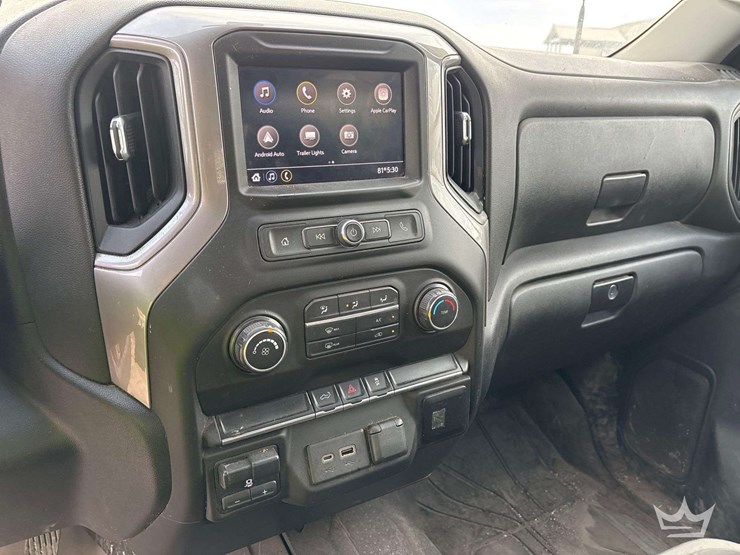 2021-chevrolet-silverado-2500hd-image-16