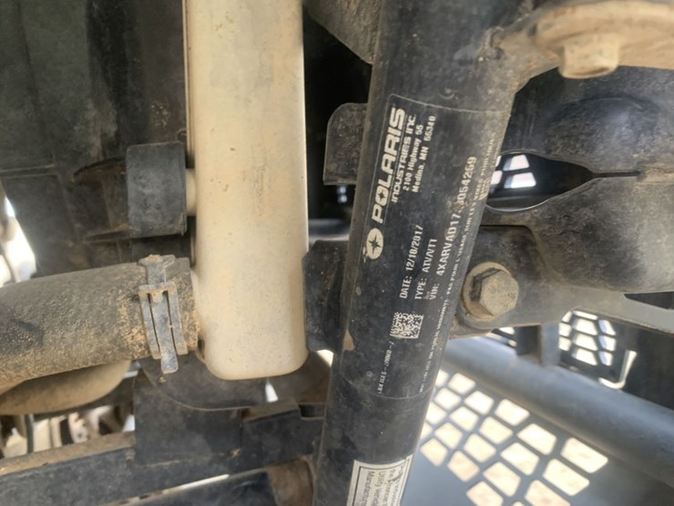 2018-polaris-6-passenger-utility-cart,-image-12