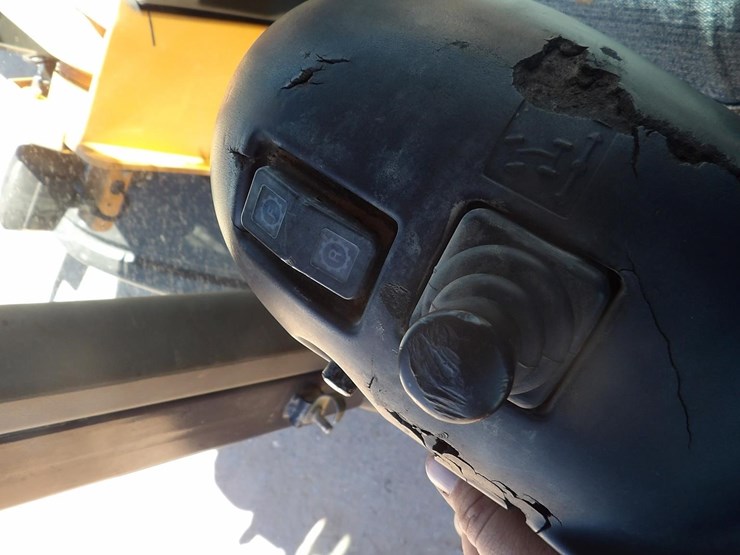 2018-case-921f-image-33