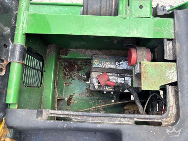 2012-john-deere-gator-image-10