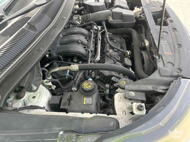 2017-ford-explorer-image-7