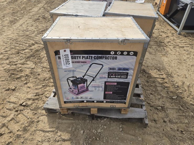 #5992-•-new-landhonor-heavy-duty-plate-compactor-lhr-pc90h-image-1