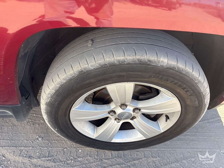 2016-jeep-compass-sport-image-24