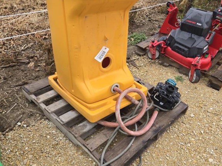 #5930-•-chemical-sprayer-tank-image-1