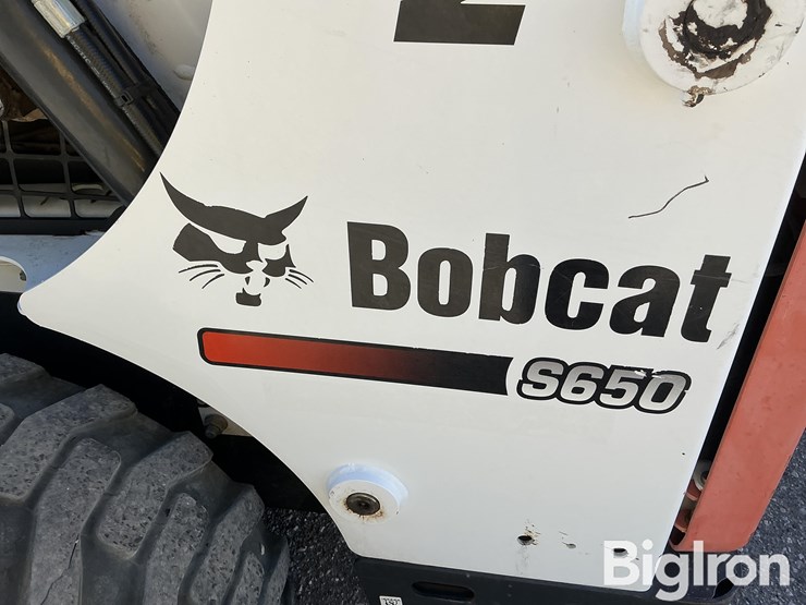 2012-bobcat-s650-image-14