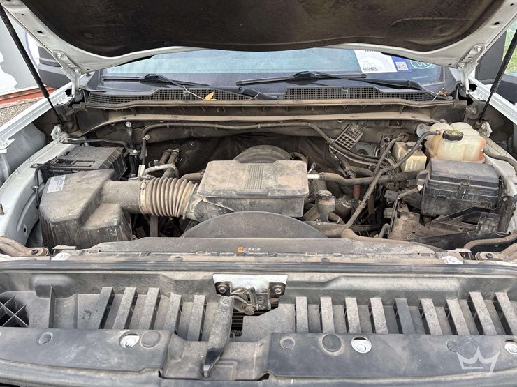 2021-chevrolet-silverado-2500hd-image-7