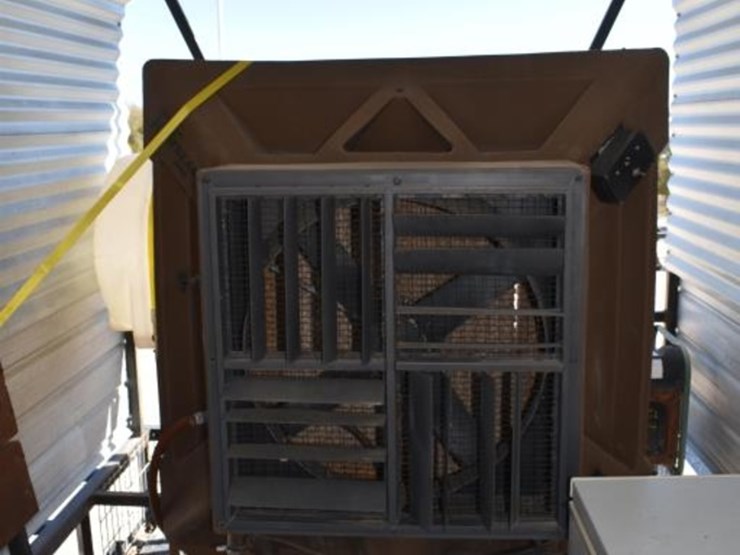 2011-16'-cooling-trailer-w/-port-a-cool-and-generator-(vin-#-5vnbu1625bt092-image-9