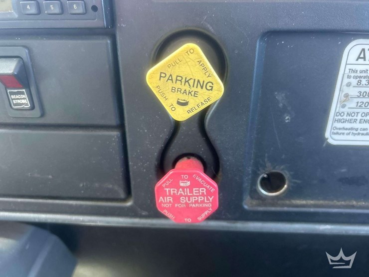 2006-international-durastar-4300-image-19