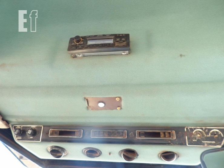 1993-ford-946-image-28