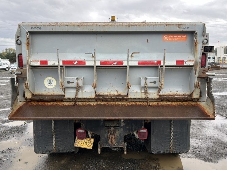 2013-international-7500-s/a-dump-truck-image-5