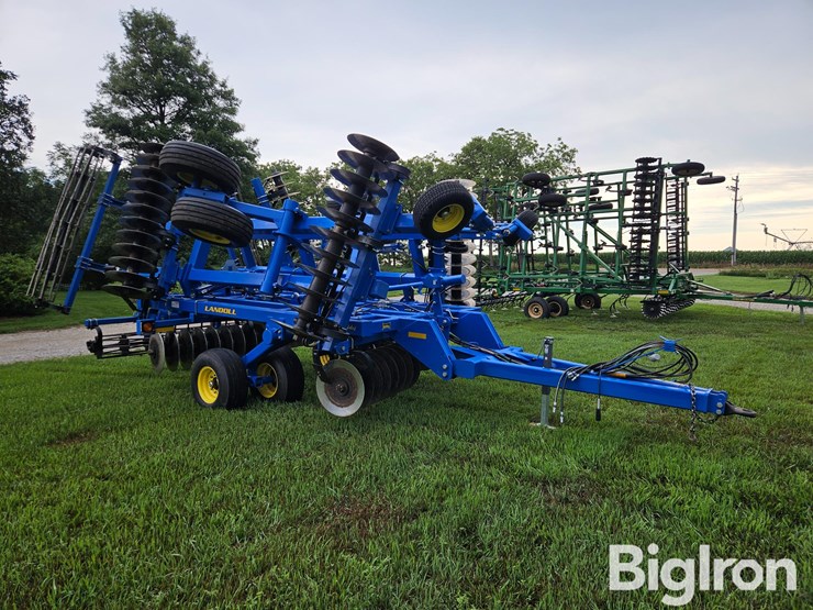 2012-landoll-7431-23-image-3