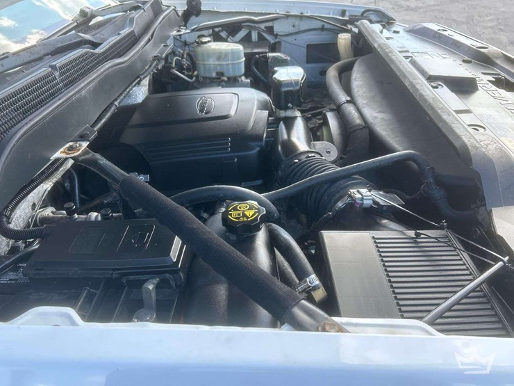 2015-chevrolet-silverado-2500-image-8