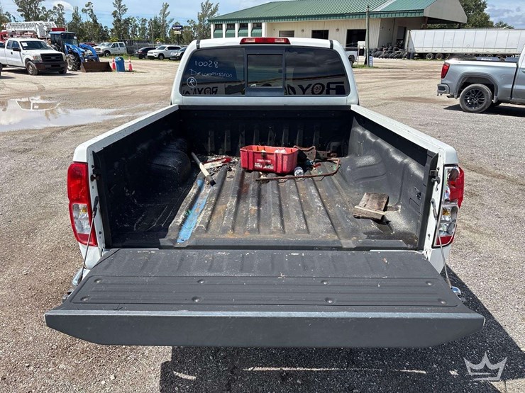 2016-nissan-frontier-image-22