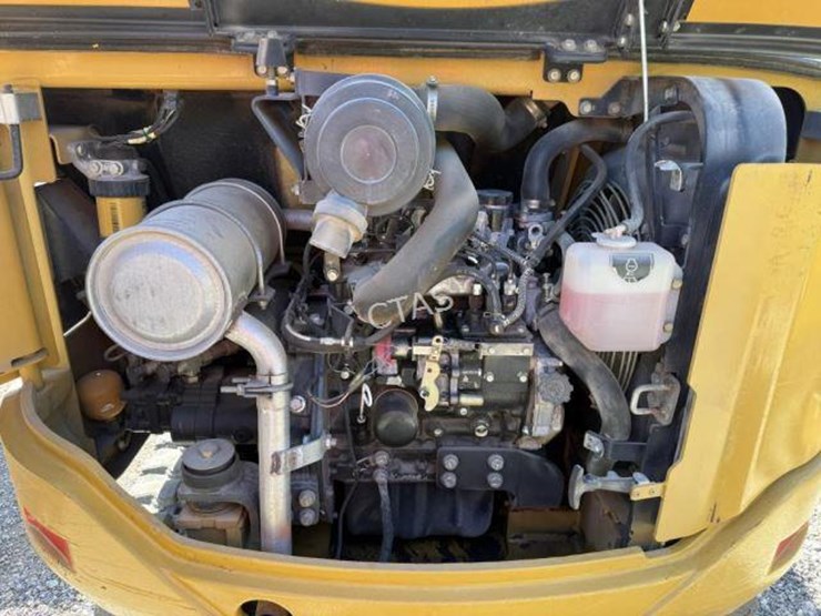 2011-caterpillar-302.5-image-19