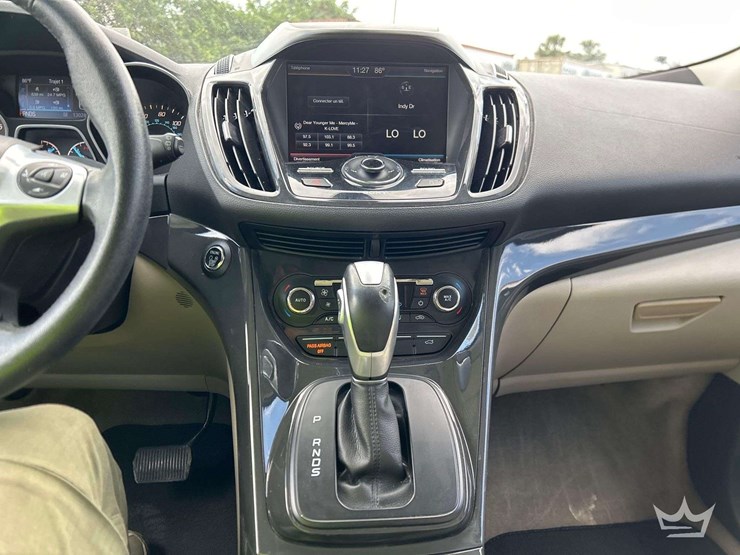 2015-ford-escape-image-13