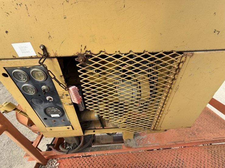 john-deere-8-image-38