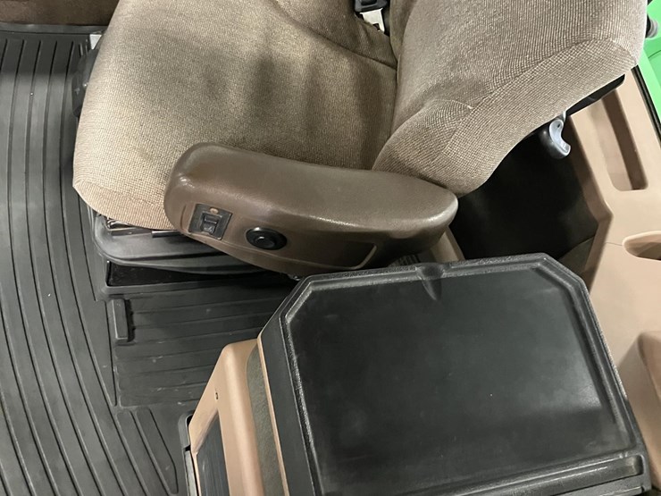 1998-john-deere-9300-image-31