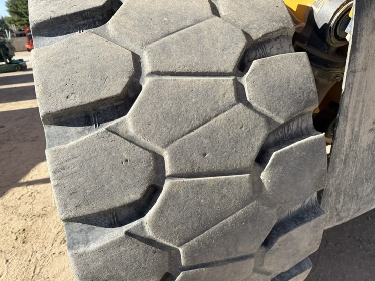 2020-volvo-a45g-image-107