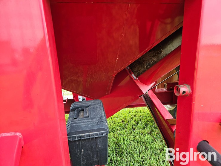 2015-unverferth-8250-image-19