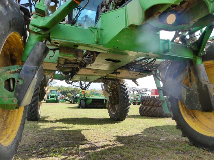 2004-john-deere-4720-image-11