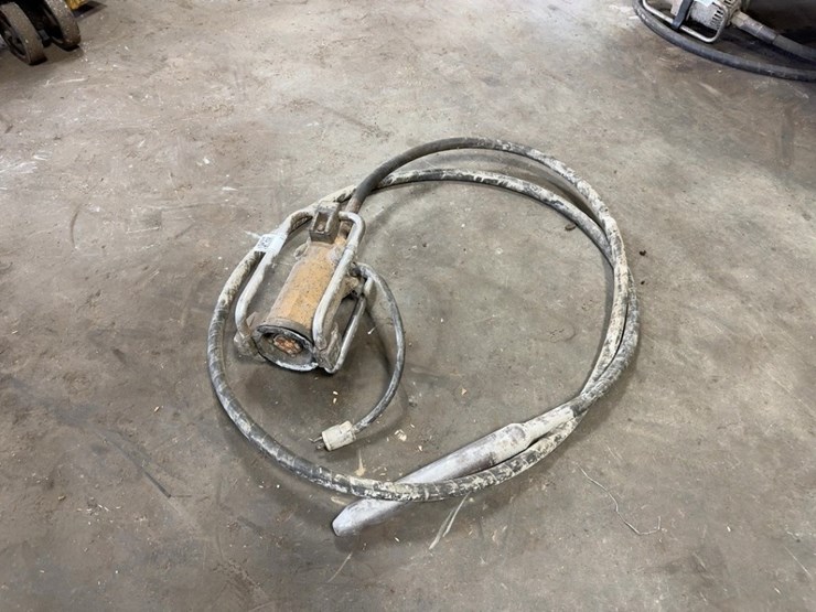 electric-concrete-vibrator-image-1