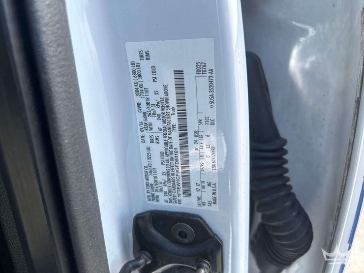 2016-ford-f150-image-5