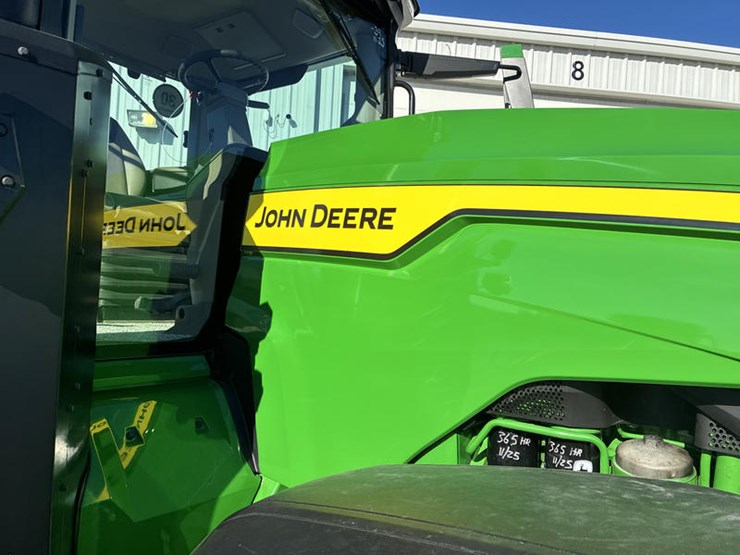 2024-john-deere-8r-410-image-19
