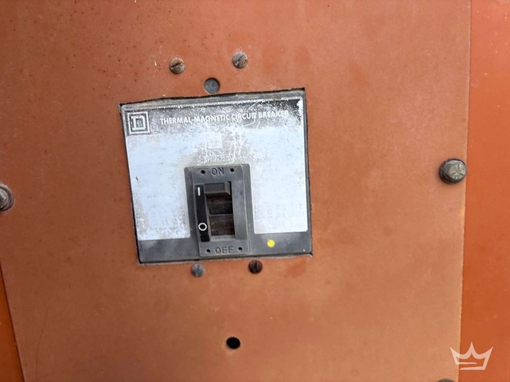 1997-generac-t/a-towable-175kw-diesel-generator-image-9