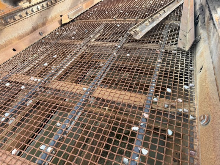 cedarapids-5x16-image-75