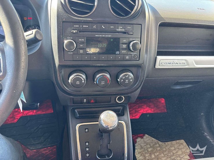 2016-jeep-compass-sport-image-15