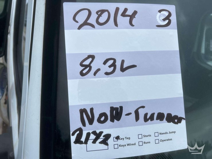 2014-freightliner-m2-106-image-47