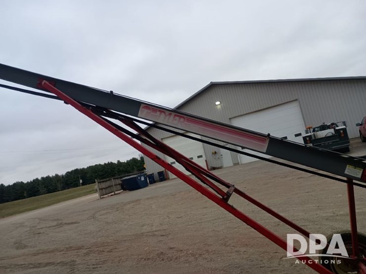 2009-doyle-field-loader-(pd5341)-image-9