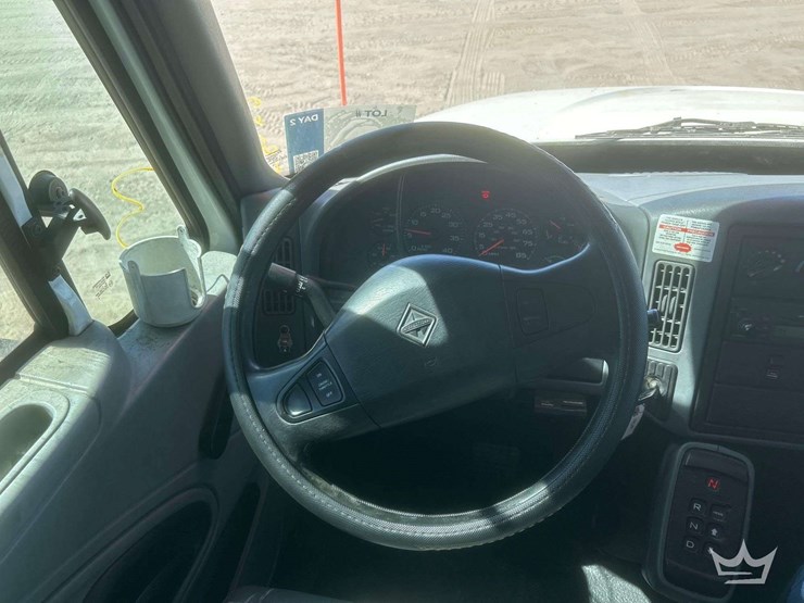 2006-international-durastar-4300-image-15