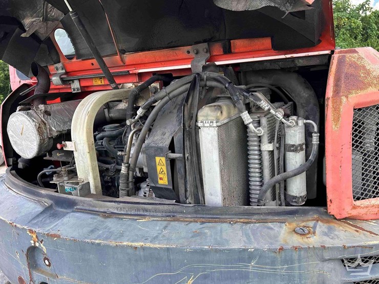 2011-kubota-kx080-3-image-13