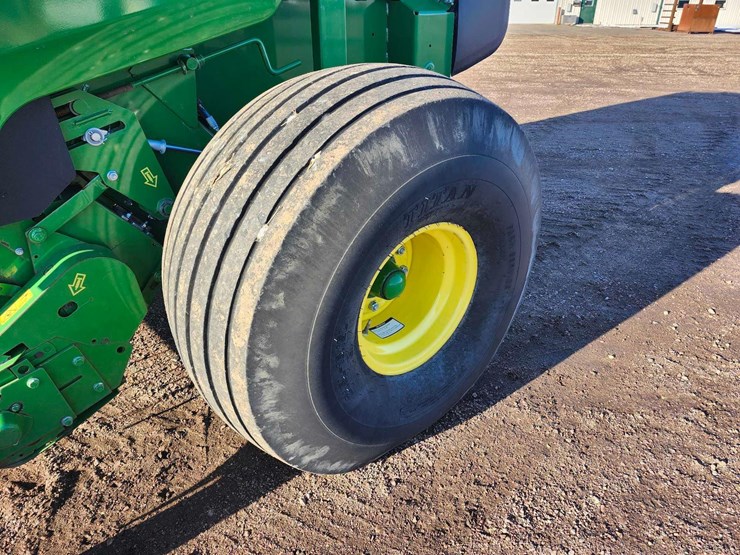 2023-john-deere-560m-image-34