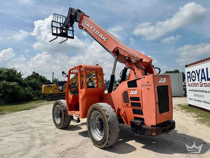 2017-sky-trak-6036-image-3