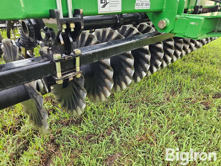 2021-great-plains-8333dv-image-19