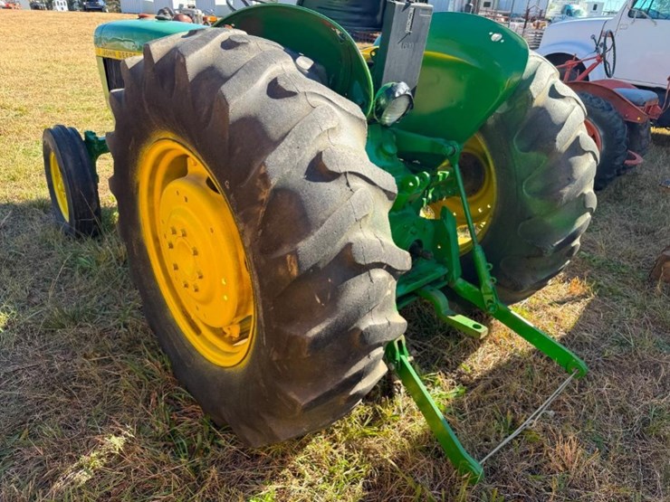 john-deere-2240-image-3