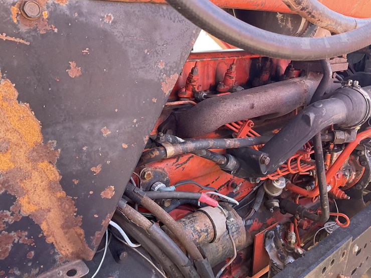 allis-chalmers-7020-image-12