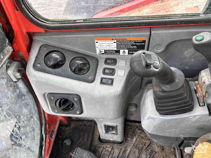 2011-kubota-kx080-3-image-19