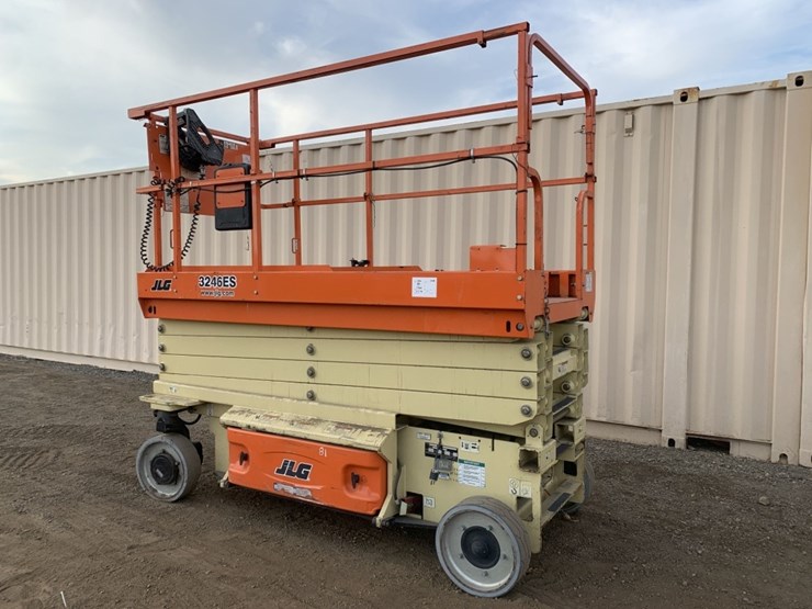 2018-jlg-3246es-image-4