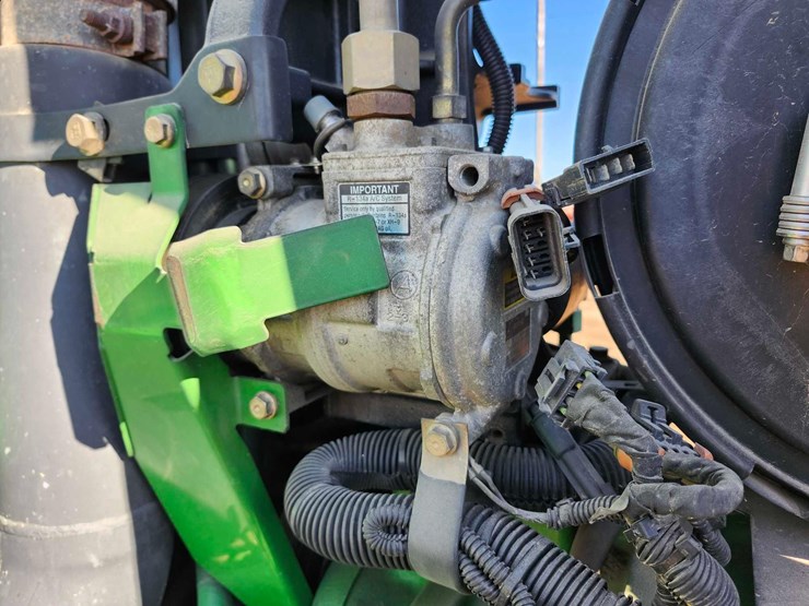 2007-john-deere-8430-image-24