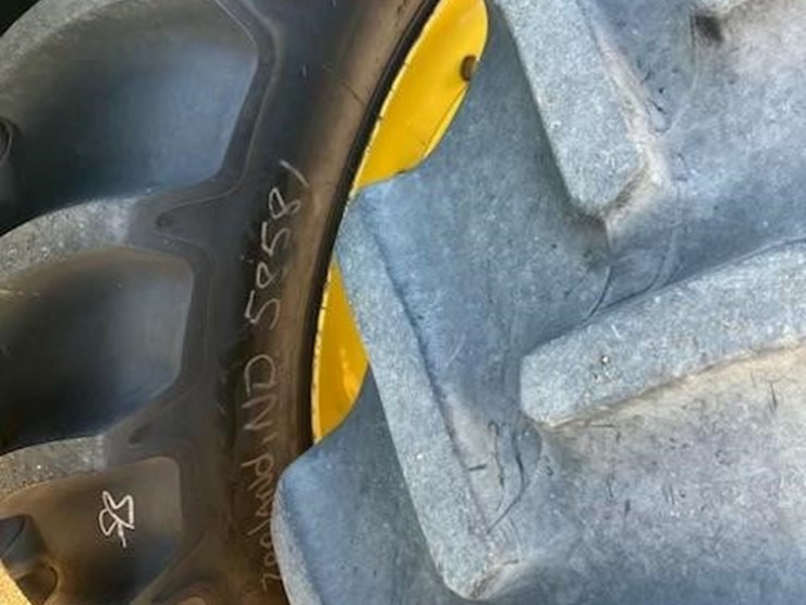 2010-john-deere-8295r-image-7