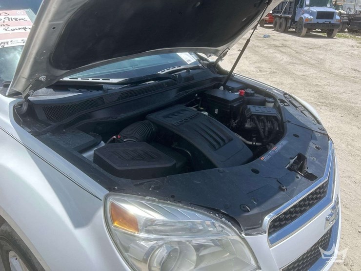 2013-chevrolet-equinox-image-8