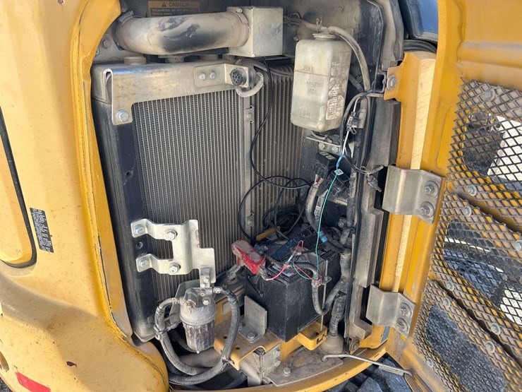 2017-deere-35g-image-10